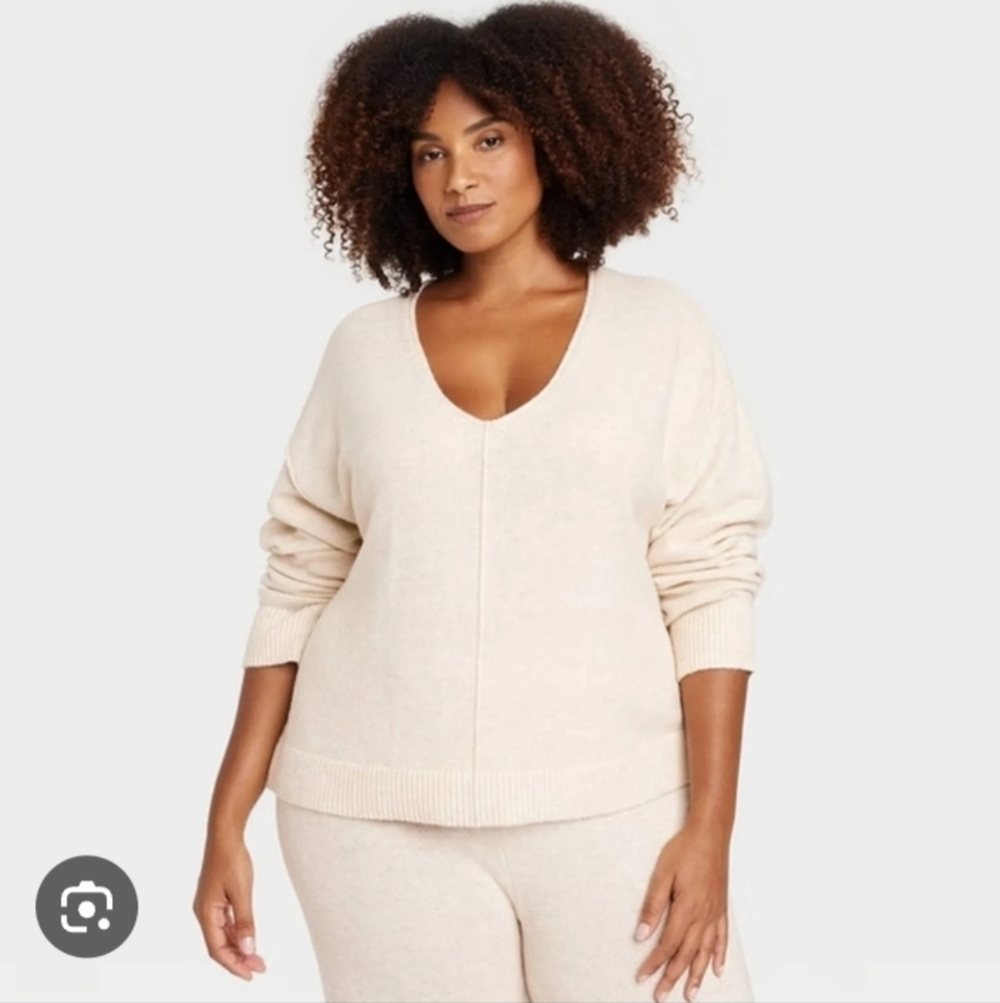 Auden Women's V Neck Pullover Sweater Oatmeal Length 25Size 1X PTP 24